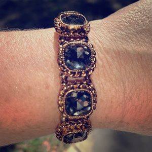 Bracelet with chunky gray stones